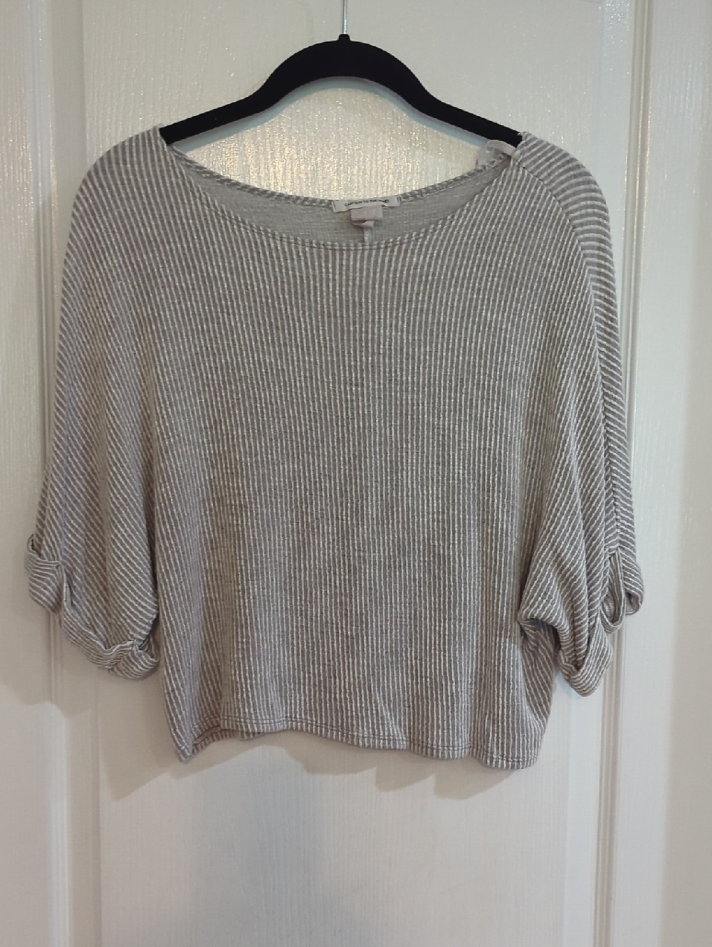 Caution To The Wind Light Gray Ribbed Top Size M/L